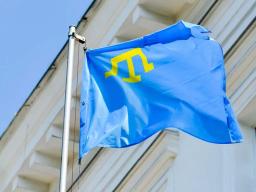 Меджліс кримськотатарського народу висловив стурбованість щодо запропонованого «мирного плану» через відсутність положень про Крим