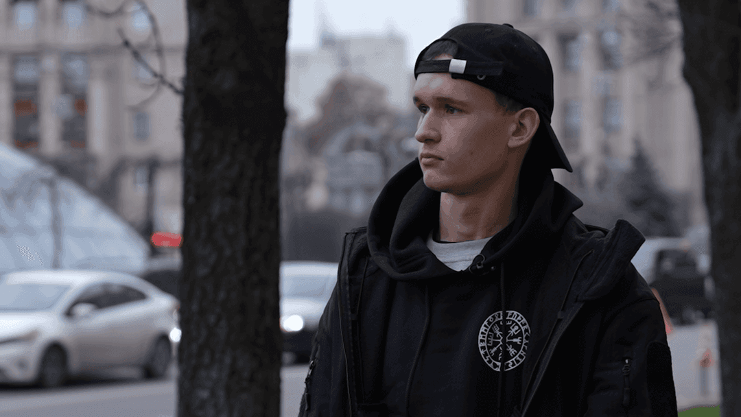 «Я зрізав браслет і втік»: кримчанин Дмитро про від’їзд з окупованого Криму