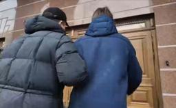 Жителю Ялти загрожує до 20 років за ґратами: окупанти звинувачують його у «державній зраді»