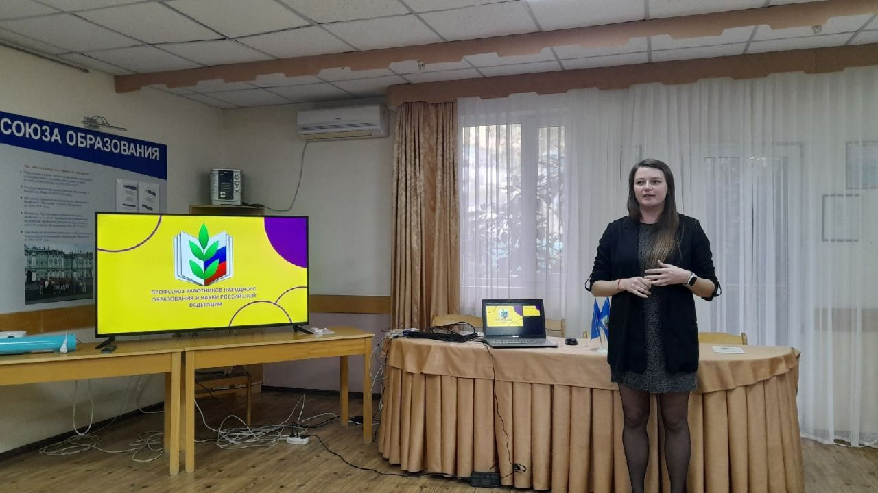 СБУ повідомила про підозру колаборантці, яка насаджувала російські освітні програми на окупованому півдні