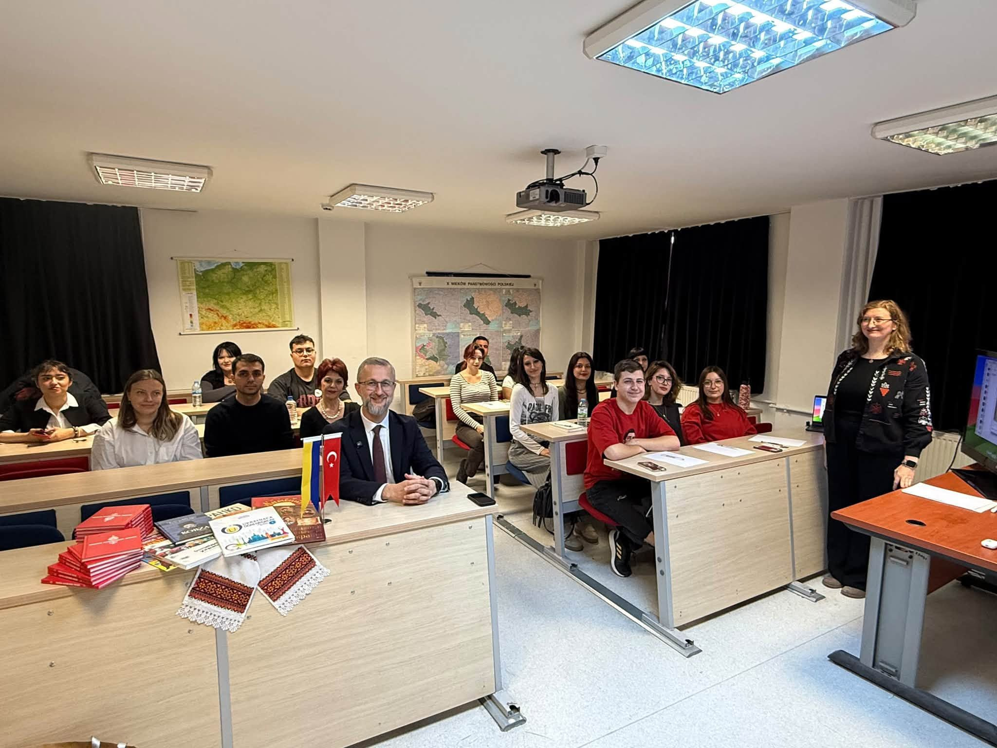 Всеукраїнський радіодиктант національної єдності вперше написали в Анкарському університеті