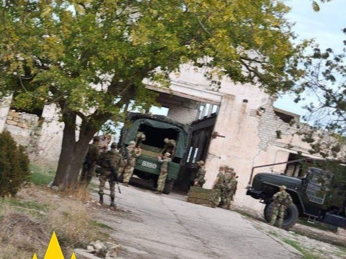 Окупанти посилюють охорону Керченського мосту, — «АТЕШ»