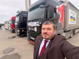 Азербайджан надіслав Україні 10 вантажівок з енергообладнанням