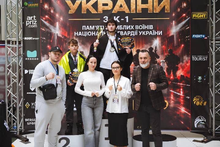 Брати Хайруллаєви здобули «золото» на національному турнірі з К-1