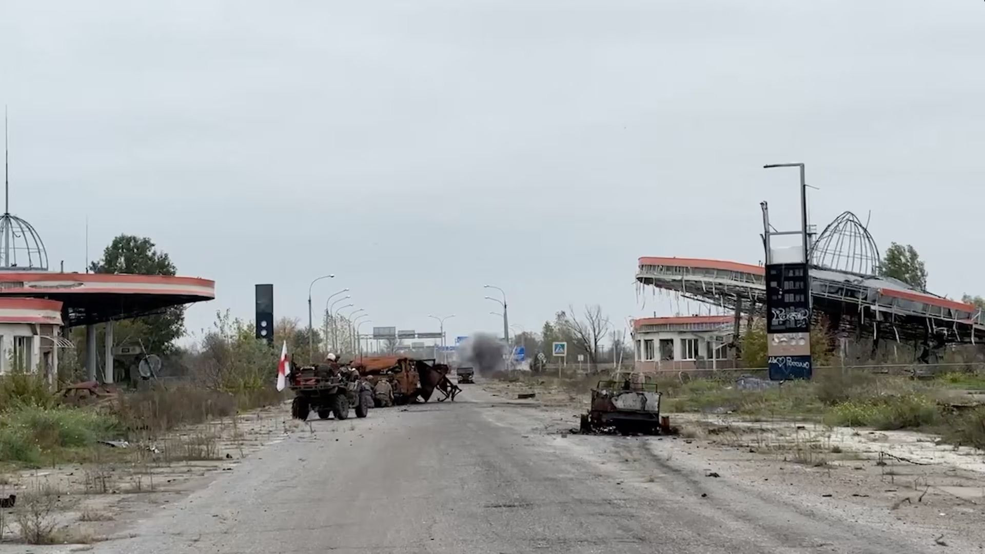 Місія в Олешках: розмінування завершене, конвой з допомогою та автобуси для евакуації готові
